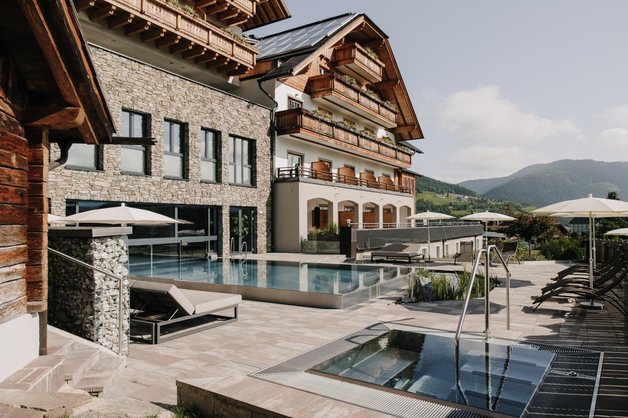 Almgut - Mountain Wellness Hotel ซังก์ท มาร์กาเรเธน เอม ลุงเงา ภายนอก รูปภาพ